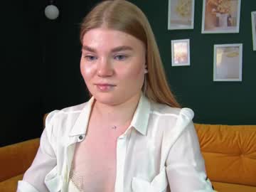 See Nikolee_doll online Now @ fap.tw