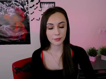 See Nikonara_ online Now @ fap.tw