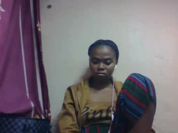 See Nilahmarie online Now @ fap.tw