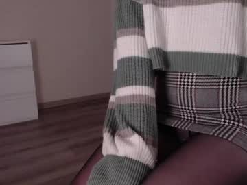 See Noelleneptune online Now @ fap.tw