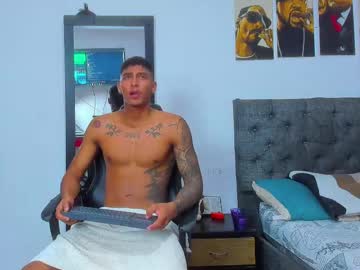 See Oliver_smith_2 online Now @ fap.tw