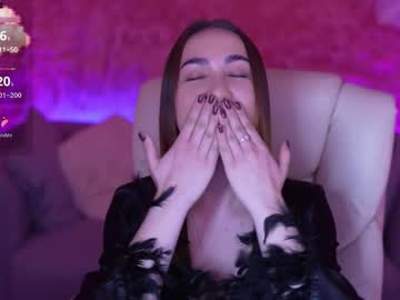See Oliviamoore_ online Now @ fap.tw