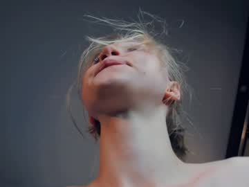 See One_1ove online Now @ fap.tw