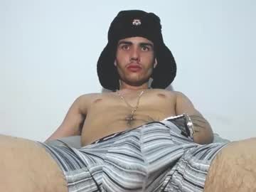 See Onzas_ online Now @ fap.tw