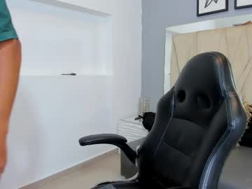 See Owen__johnson online Now @ fap.tw