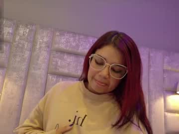 See Paulavegaa online Now @ fap.tw