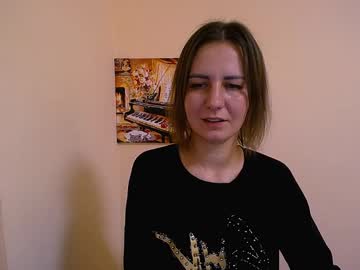See Peggy_f online Now @ fap.tw
