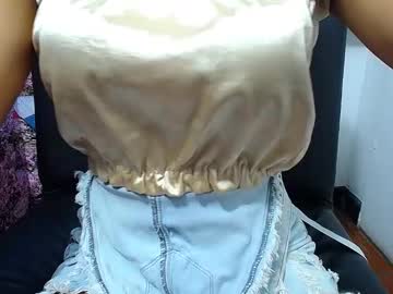 See Pervertt_savana online Now @ fap.tw