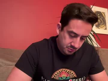 See Peteypete204 online Now @ fap.tw