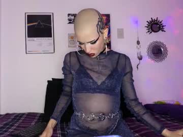 See Plutonbluemoon_999 online Now @ fap.tw