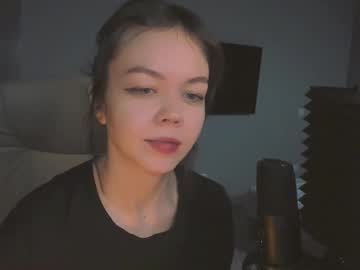 See Quietluxury online Now @ fap.tw