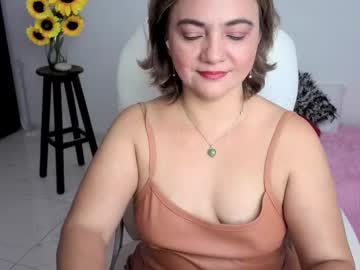 See Rebeca_milf online Now @ fap.tw