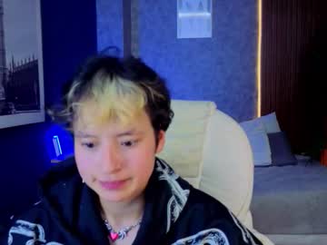 See Redhood_1_ online Now @ fap.tw