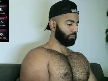 See Roa32sebas online Now @ fap.tw