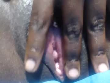 See Roseberry456 online Now @ fap.tw