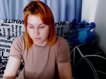 See Royangela online Now @ fap.tw