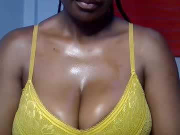 See Rozie34 online Now @ fap.tw