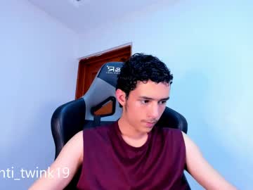 See Santi_twink19 online Now @ fap.tw