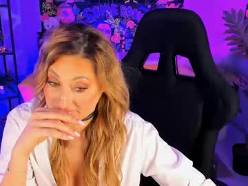 See Sarahholly online Now @ fap.tw