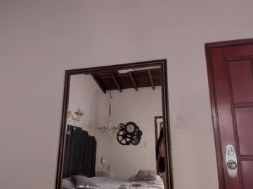 See Scarleett_foxxx online Now @ fap.tw