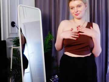 See Scarlet_enchantress online Now @ fap.tw