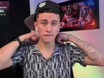 See Sebas_maverick online Now @ fap.tw