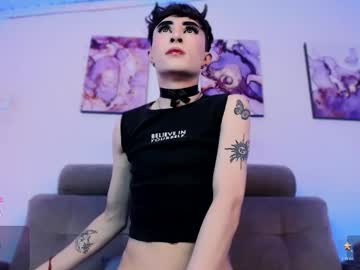 See Sebastianhilton online Now @ fap.tw