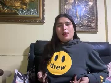 See Seductive_housewife online Now @ fap.tw