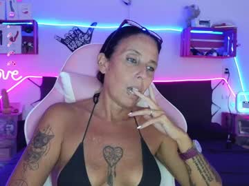 See Selvaggia_del_caribe online Now @ fap.tw