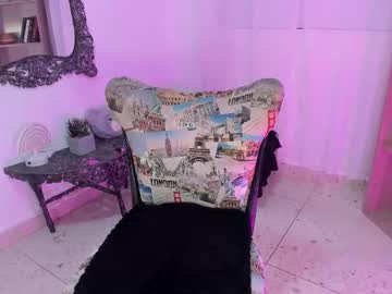 See Sexyly_fit online Now @ fap.tw