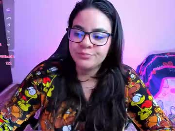 See Shaaroonhillss1 online Now @ fap.tw