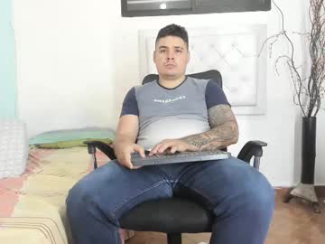 See Sharkmerlin online Now @ fap.tw