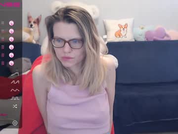 See Shy_moony online Now @ fap.tw