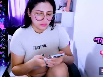 See Siddhy592 online Now @ fap.tw