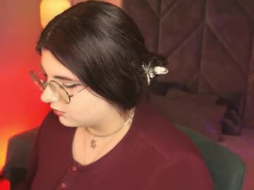 See Siena_aa online Now @ fap.tw