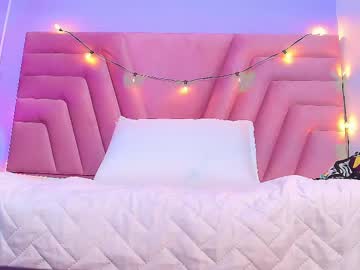 See Skinnyandcute_ online Now @ fap.tw