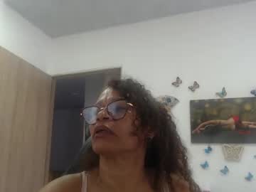 See Smilet_milf online Now @ fap.tw
