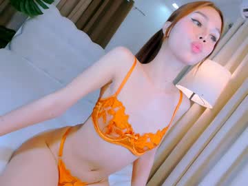 See Sophiaarmani online Now @ fap.tw