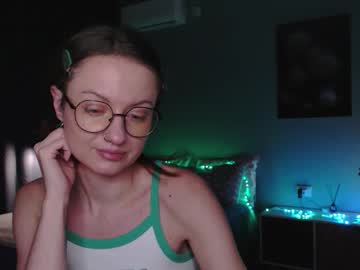 See Sophieleroux online Now @ fap.tw