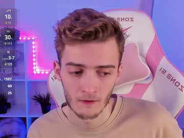 See Spider____man online Now @ fap.tw