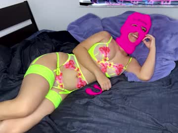 See Stoneinthesword online Now @ fap.tw