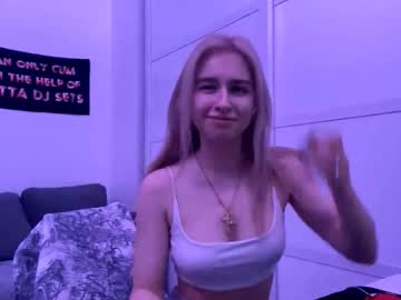 See Sydneyhackathorn online Now @ fap.tw