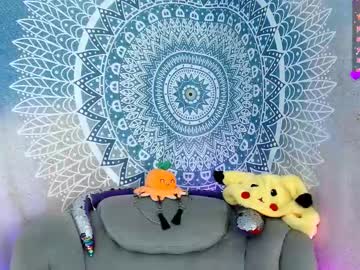 See Tevenwhiite online Now @ fap.tw