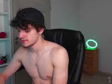 See Thebrad_holloway online Now @ fap.tw