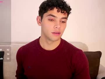 See Thiago_l online Now @ fap.tw