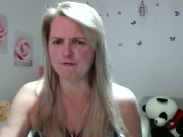 See Tifanycoopers online Now @ fap.tw