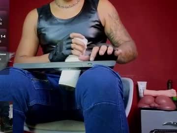 See Tom_brown12 online Now @ fap.tw