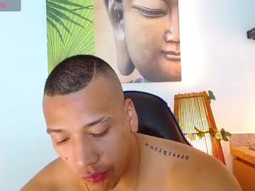 See Tom_muscle1 online Now @ fap.tw