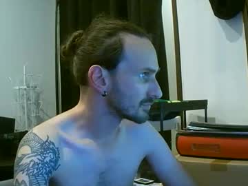 See Tornado2156 online Now @ fap.tw