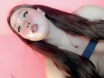 See Treatmelikeababe online Now @ fap.tw